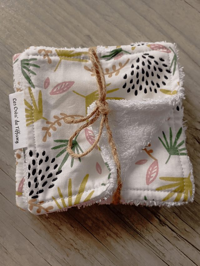 Lingettes démaquillantes lavables.